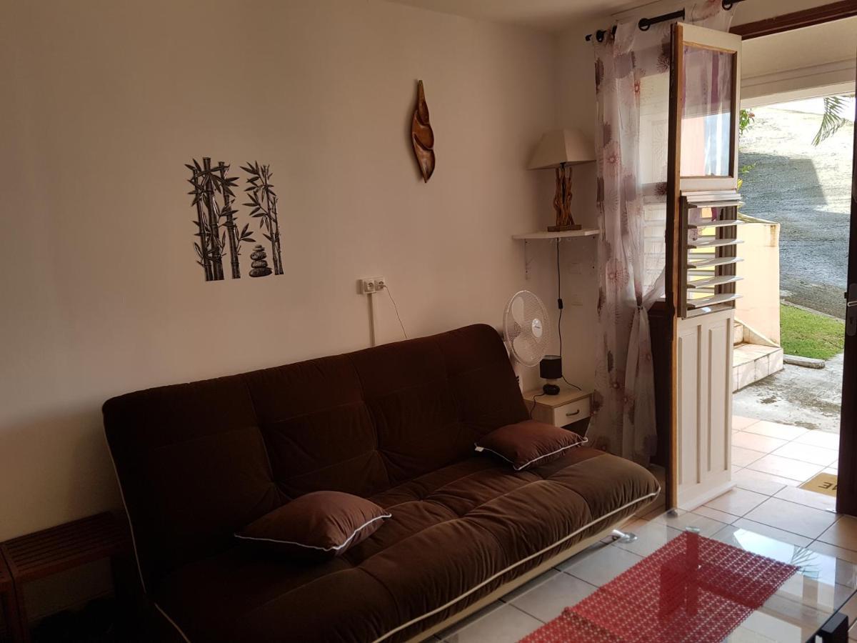 Appartement Hibiscus à Le Gosier  Extérieur photo